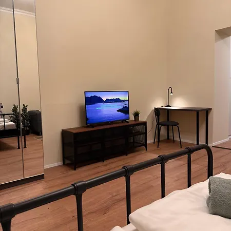 Puskas10 Brand New Modern Cozy With Park View Budapest